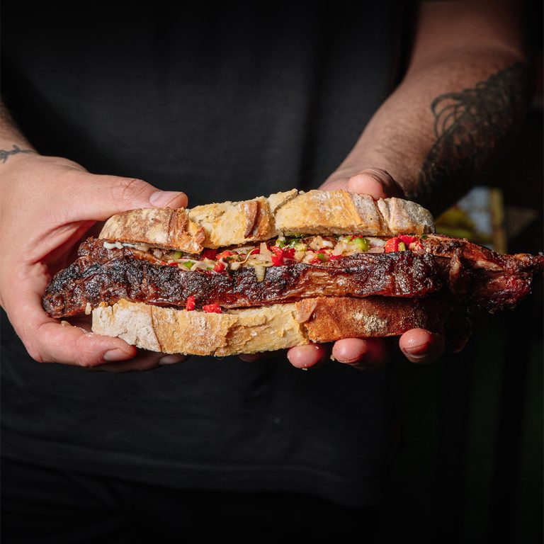 LA TERMINAL RUIN BAR