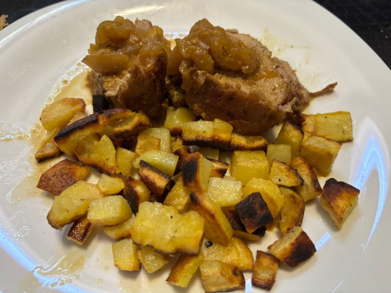SOLOMILLO DE CERDO CON PAPAS EN CUBOS