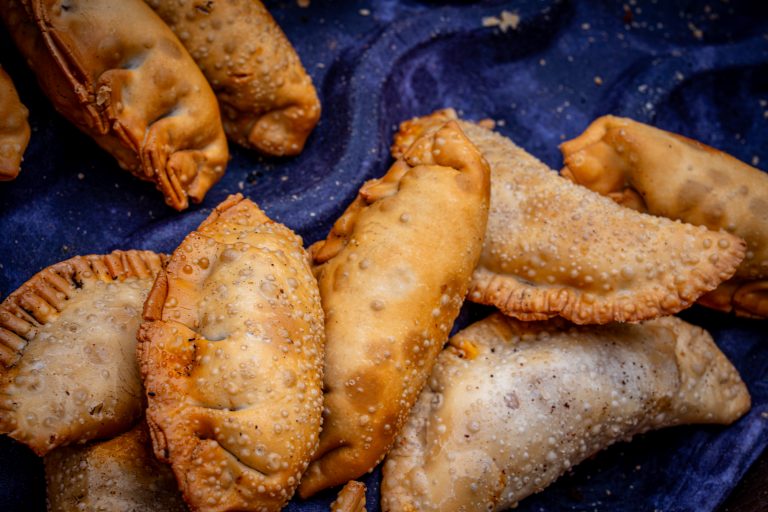 LAS EMPANADAS DE ESTELLA Y ENRIQUE